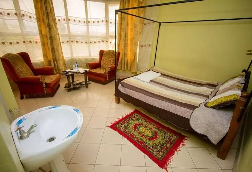 Three Ways Hotel & Restaurant