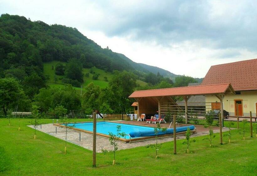 هتل Tourist Farm Zelinc