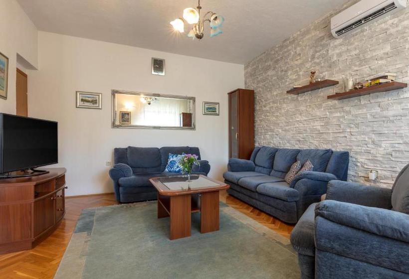 فندق Villa Ivana