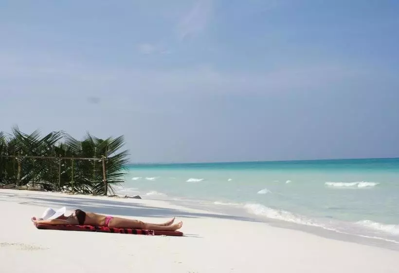 پانسیون Nazaki Beach