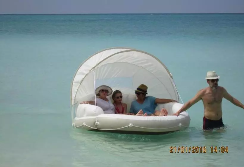 پانسیون Nazaki Beach