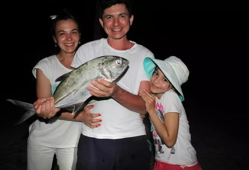 پانسیون Nazaki Beach