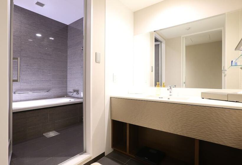 Quintessa Hotel Osaka Bay