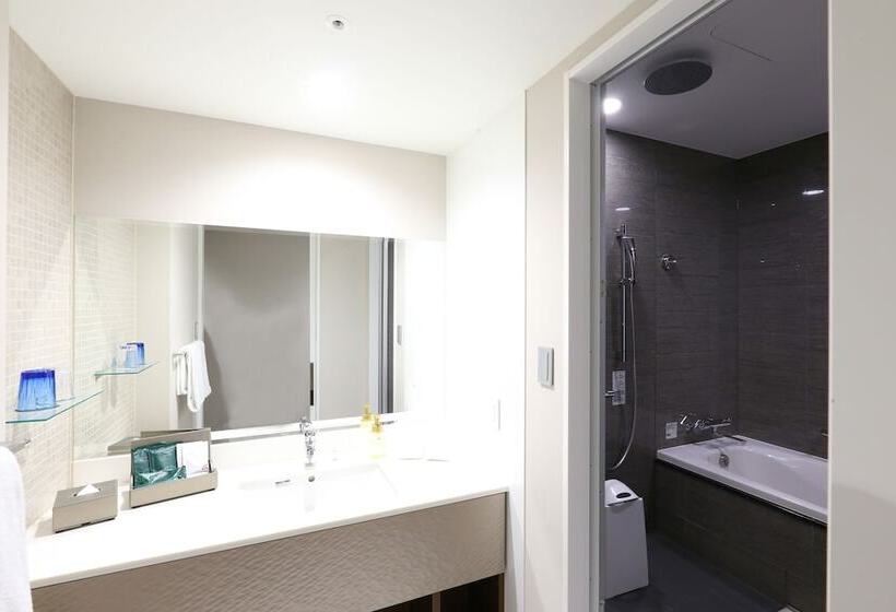 Quintessa Hotel Osaka Bay