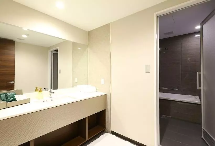 Quintessa Hotel Osaka Bay