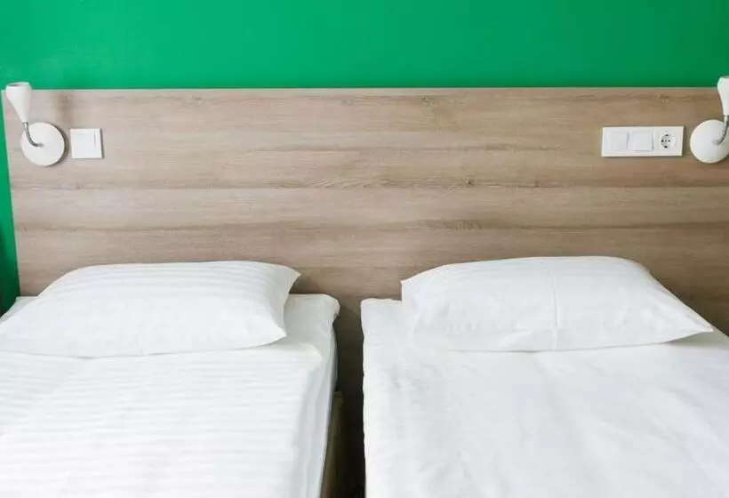 Raziotel Kyiv Yamska