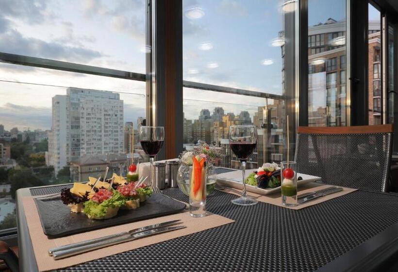 Raziotel Kyiv Yamska