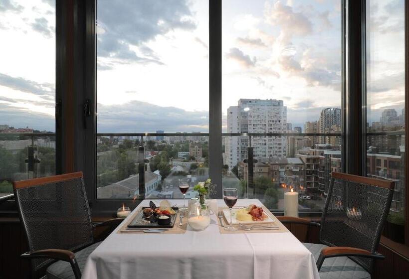 Raziotel Kyiv Yamska