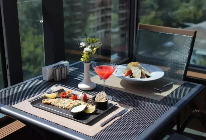 Raziotel Kyiv Yamska