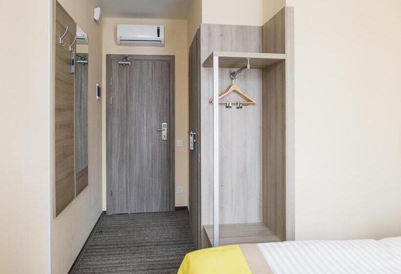 Raziotel Kyiv Yamska