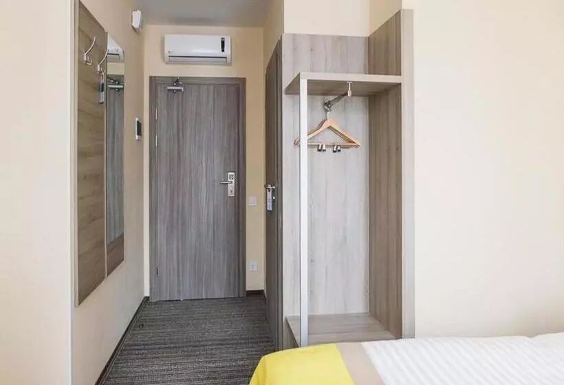 Raziotel Kyiv Yamska