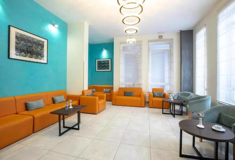 Raziotel Kyiv Yamska