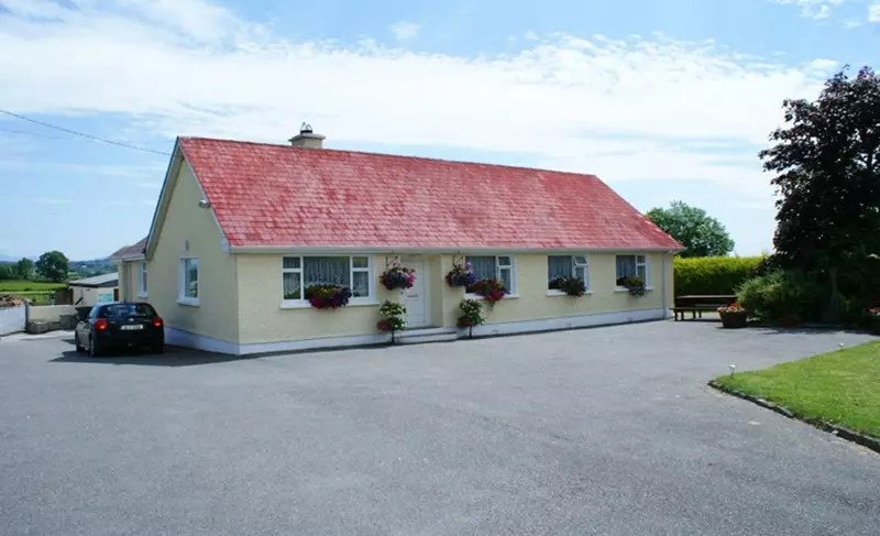Ardscull Farmhouse B&b
