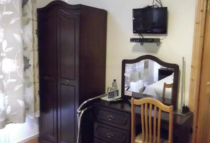 Ashley Lodge Bed & Breakfast