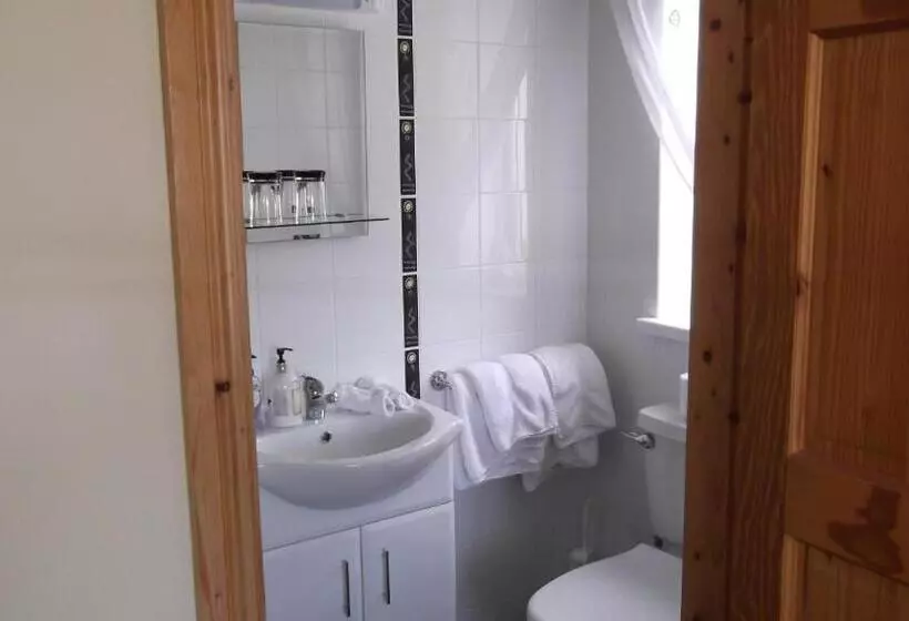 Ashley Lodge Bed & Breakfast