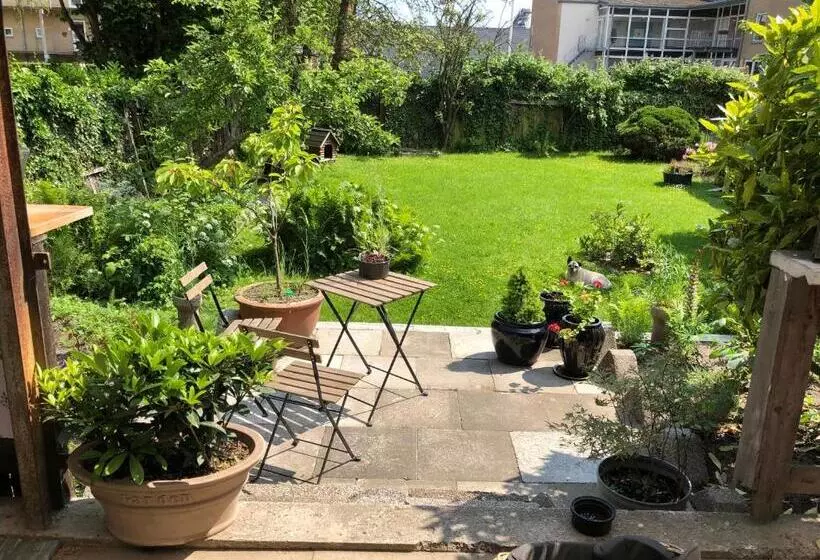 Davaa's Bed & Breakfast