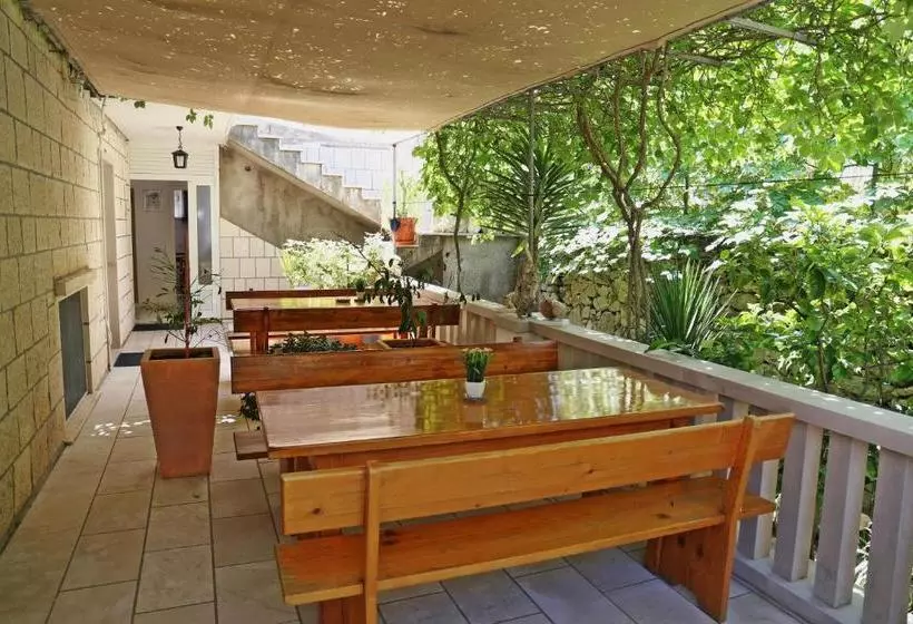 Hotelli Apartments Nkolina