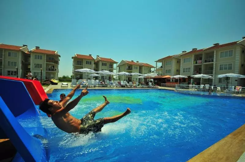 Hotelli Club Onat Garden