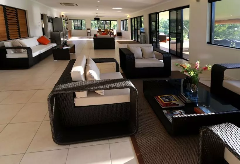 ホテル Crystalbrook Lodge