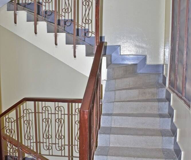 Hotel Funguni Palace