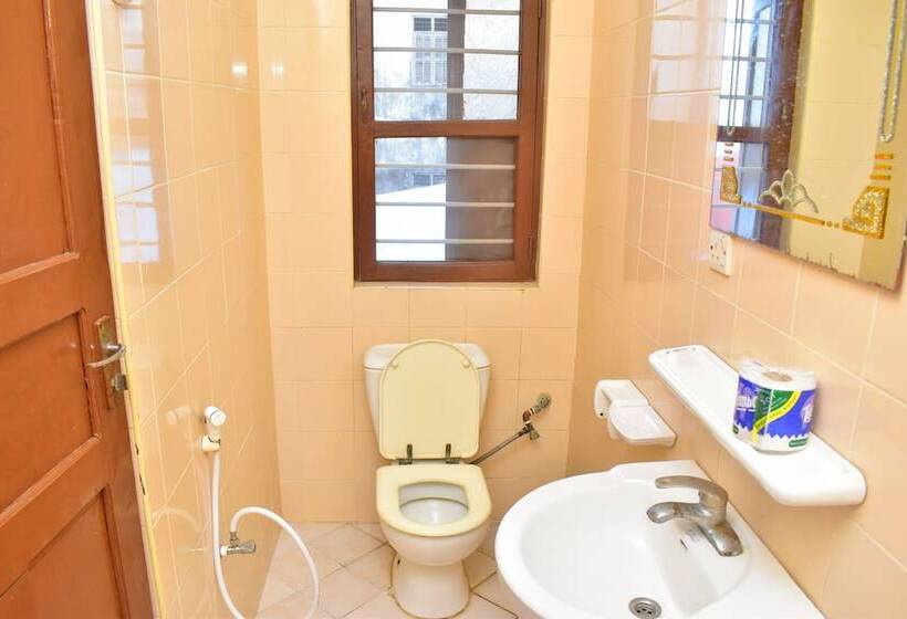 Hotel Funguni Palace