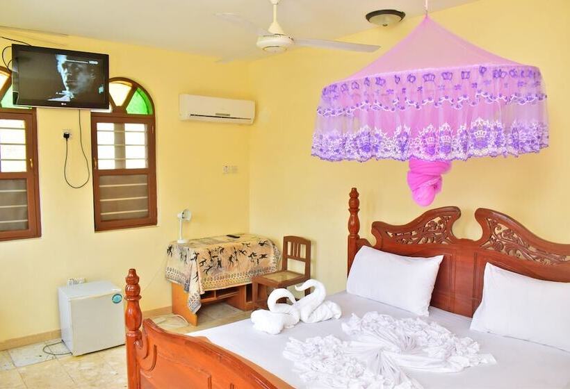 Hotel Funguni Palace