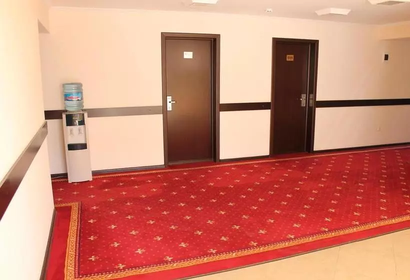 هتل Kavkaz