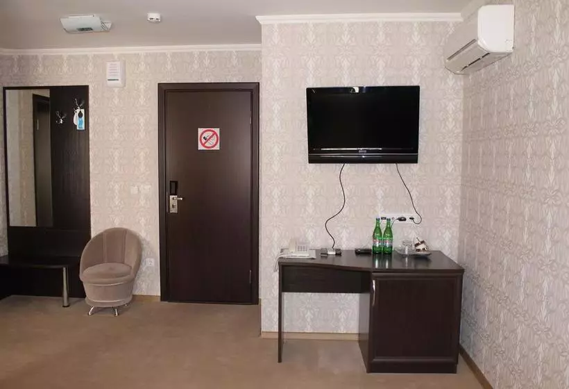 هتل Kavkaz