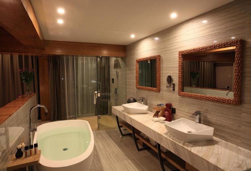 Отель Kunming U