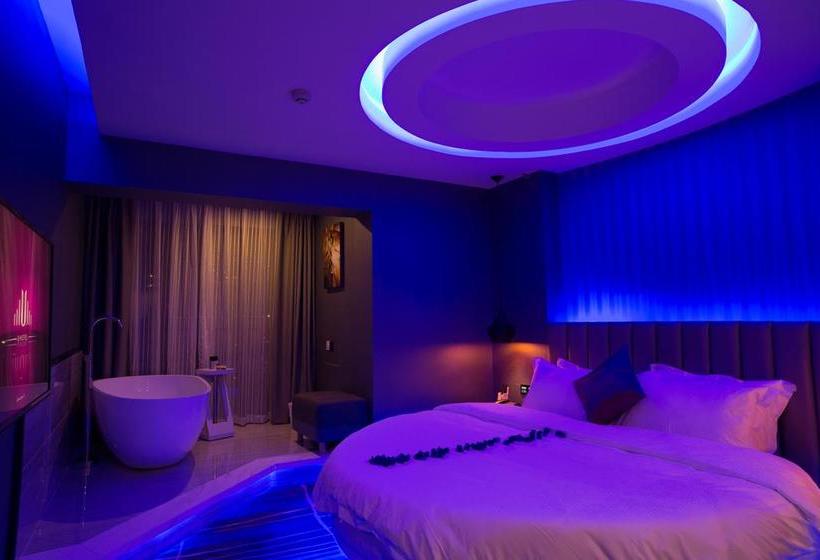 Отель Kunming U