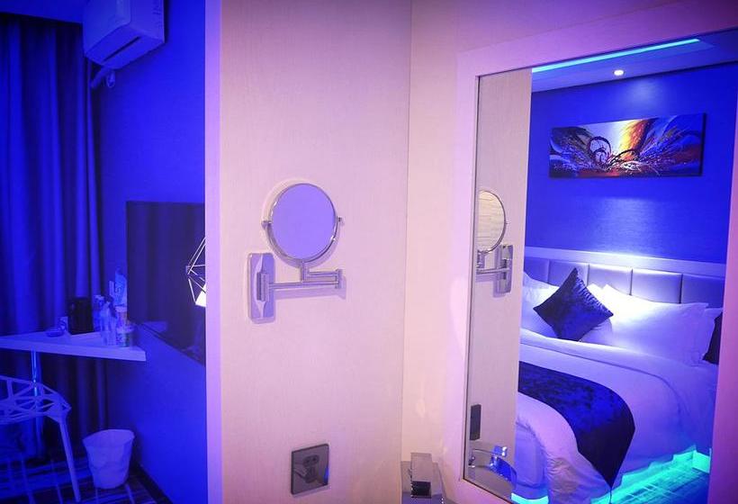 Отель Kunming U