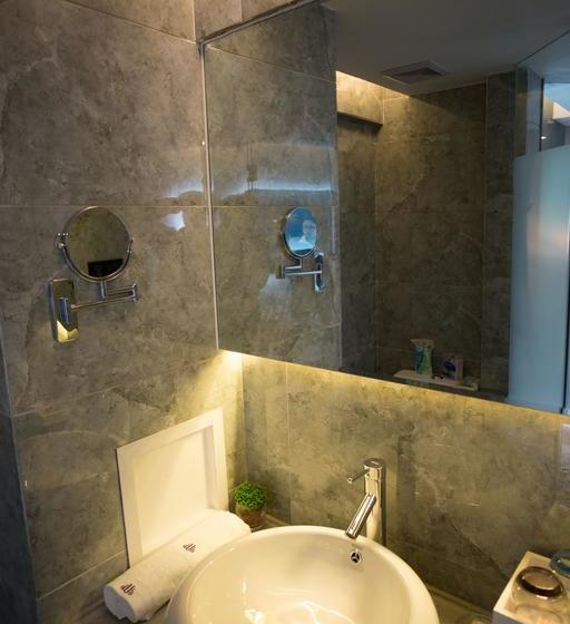 Отель Kunming U