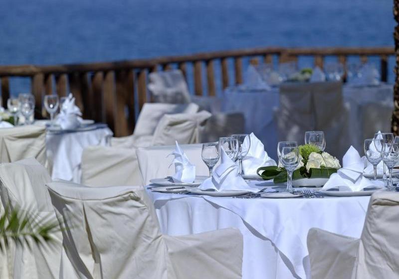 Hotel Mirabello Village