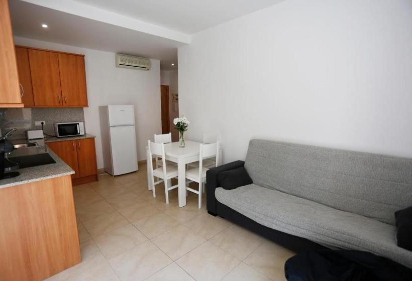 فندق Residencial Claudia