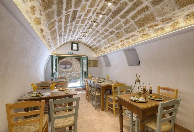 ホテル Ritsos Guesthouse