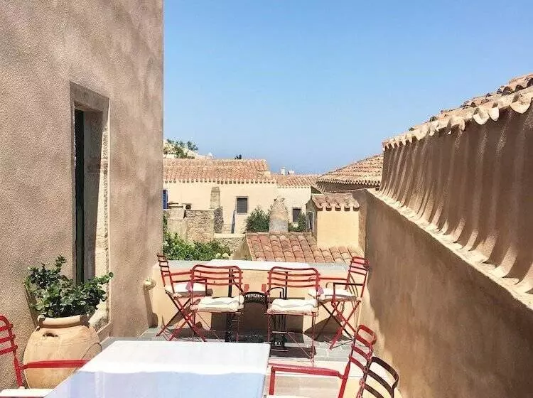 Hotelli Ritsos Guesthouse