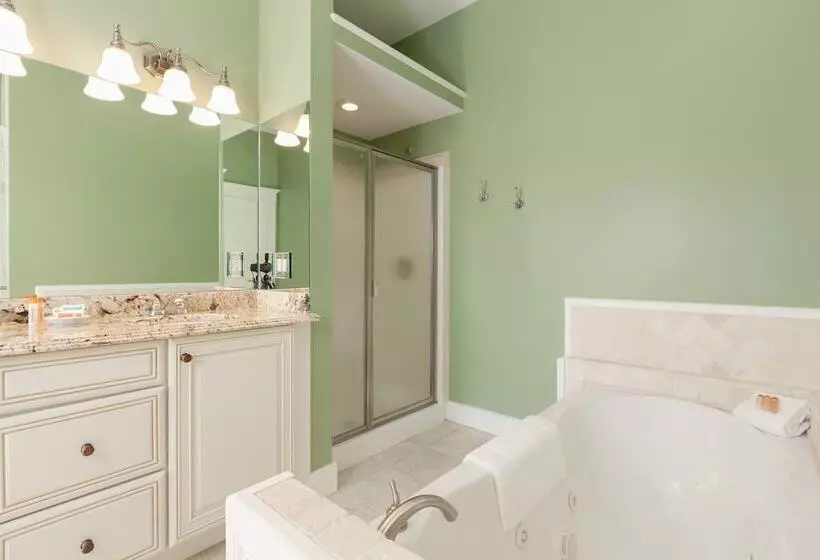 Hotelli Sheepscot Harbour Village Resort