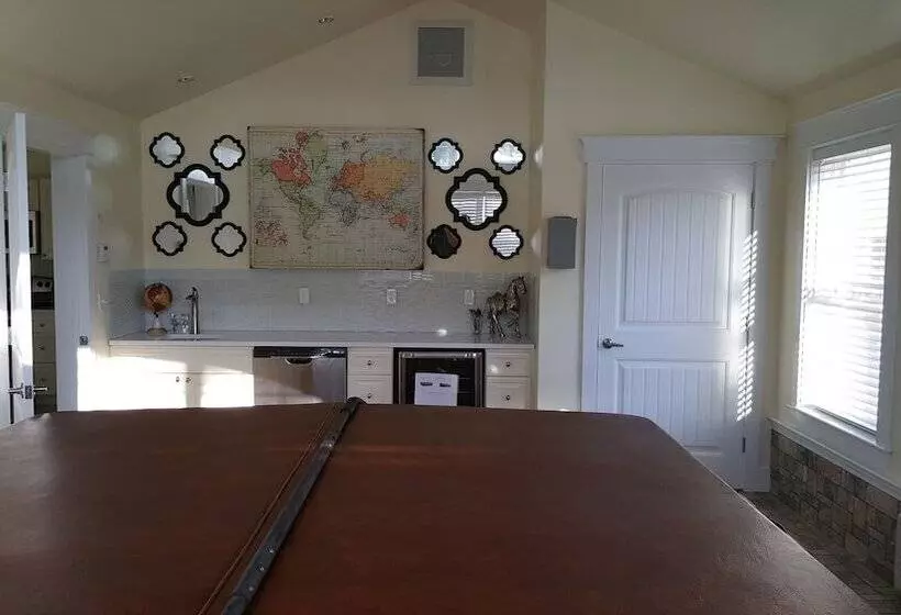 Hotelli Sheepscot Harbour Village Resort