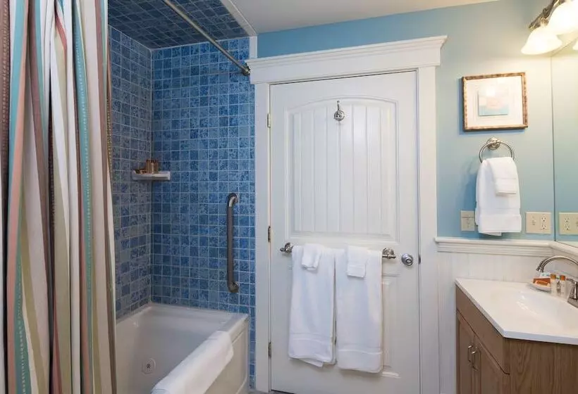 Hotelli Sheepscot Harbour Village Resort