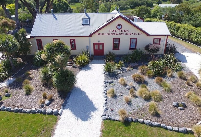 בית מלון כפרי The Factory