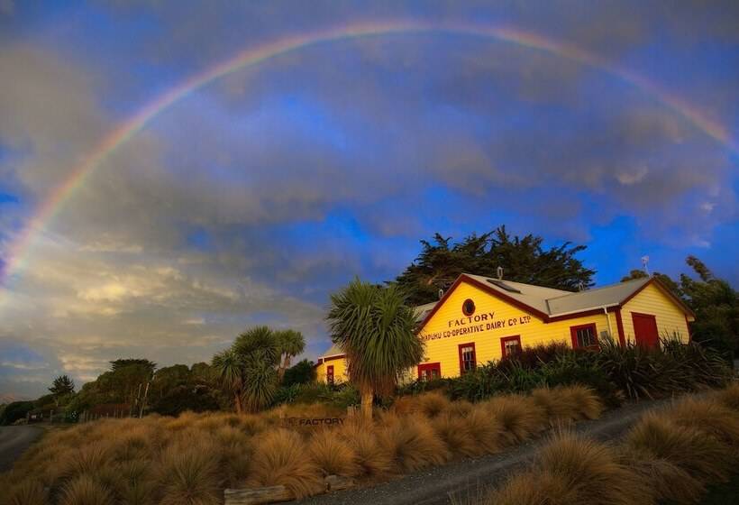 בית מלון כפרי The Factory