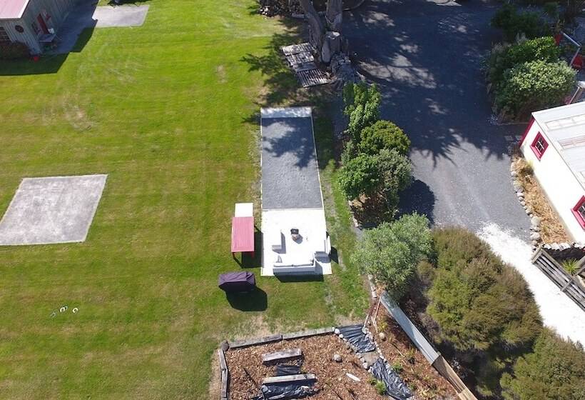 בית מלון כפרי The Factory