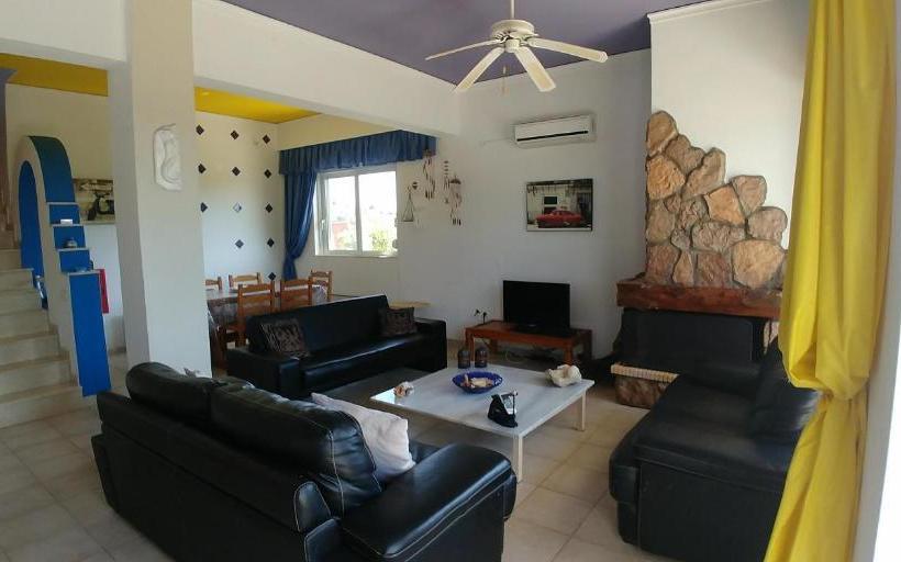 בית מלון כפרי Villa Picolo Paradise