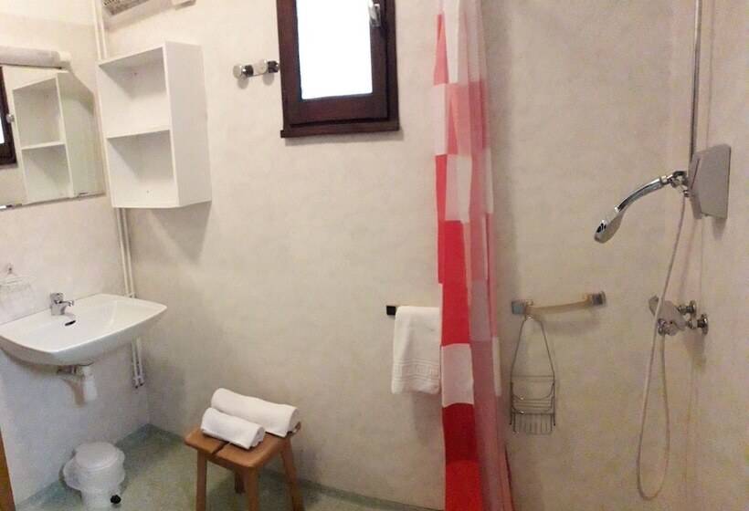 هتل Vvf Aubrac, Chaudes Aigues