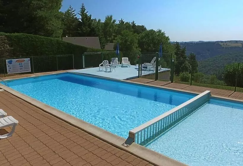 ホテル Vvf Aubrac, Chaudes Aigues