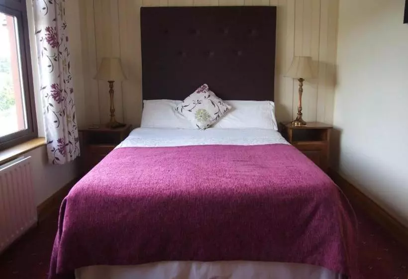 O'sheas Ceol Na Habhann B&b