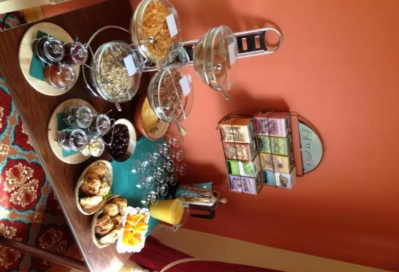 O'sheas Ceol Na Habhann B&b