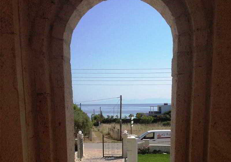 Paradisos Apartments