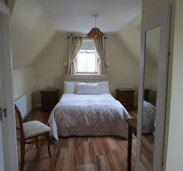 Rosewood Bed & Breakfast