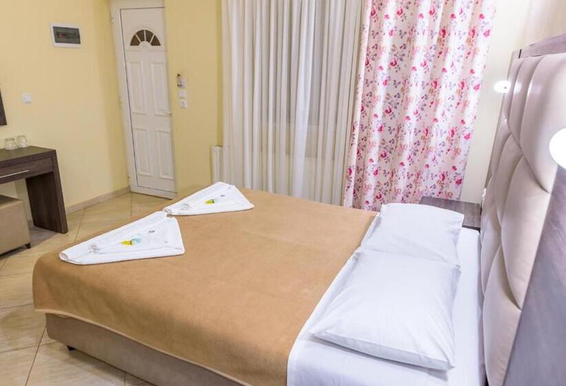 Santa Rosa Hotel & Beach